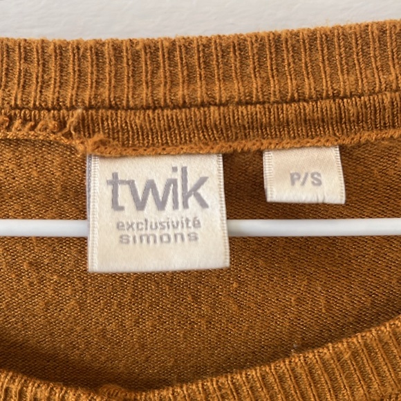 Mustard Cardigan - Picture 2 of 2